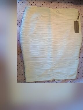 Midi Lined & Textured White Pencil Skirt